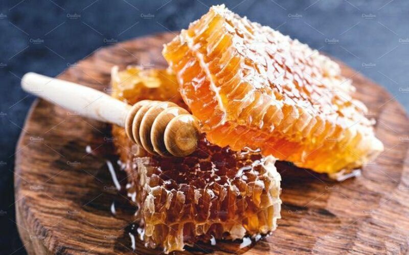 فوائد العسل الطبيعي انتاجه و تصديره لجميع انحاء العالم